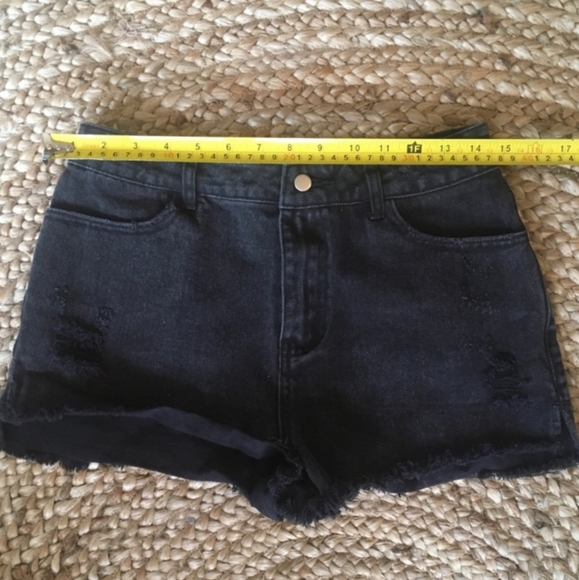 Distressed High Rise Shorts - Picture 5 of 6